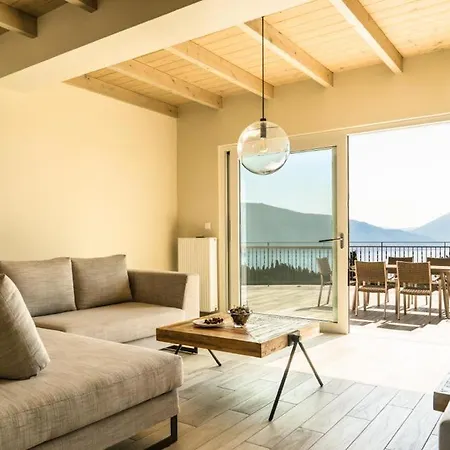 别墅 Gionis 费斯卡尔德宏